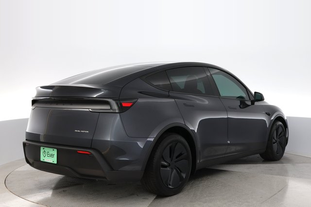 2026 Tesla Model Y — photo 2 of 22