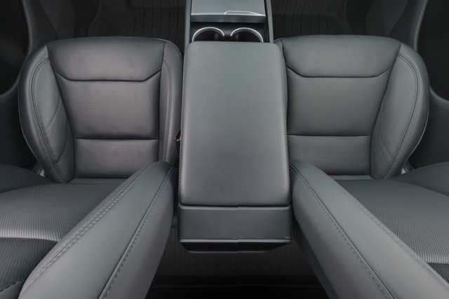 2026 Tesla Model Y — photo 20 of 22