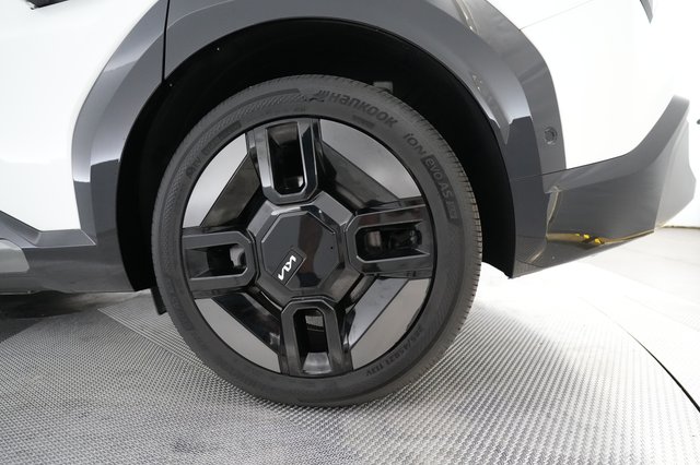 2024 Kia EV9 — photo 17 of 23