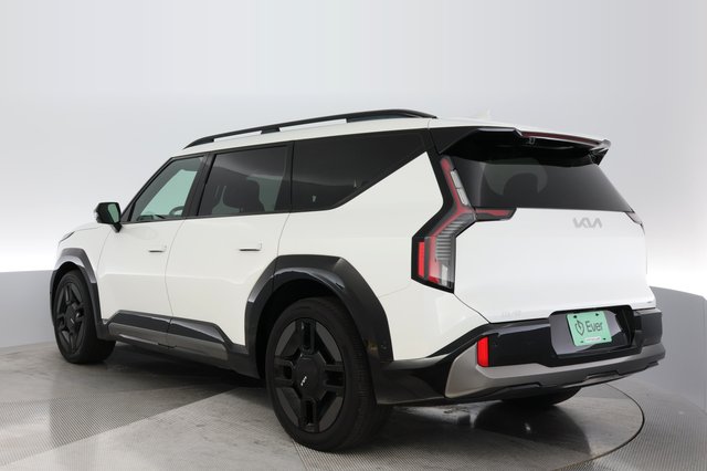 2024 Kia EV9 — photo 13 of 23