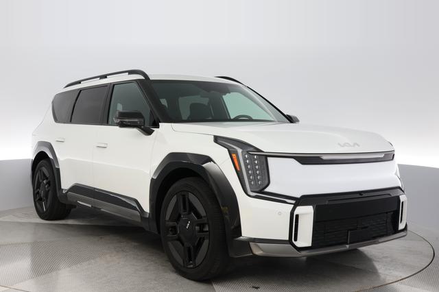 2024 Kia EV9 — photo 10 of 23