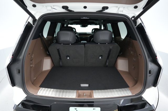 2024 Kia EV9 — photo 6 of 23