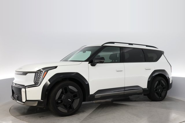 2024 Kia EV9 — photo 14 of 23