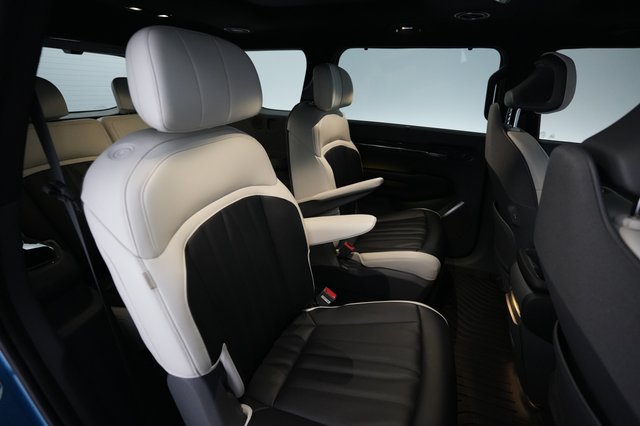 2024 Kia EV9 — photo 4 of 21