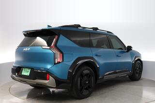 2024 Kia EV9 — photo 2 of 26
