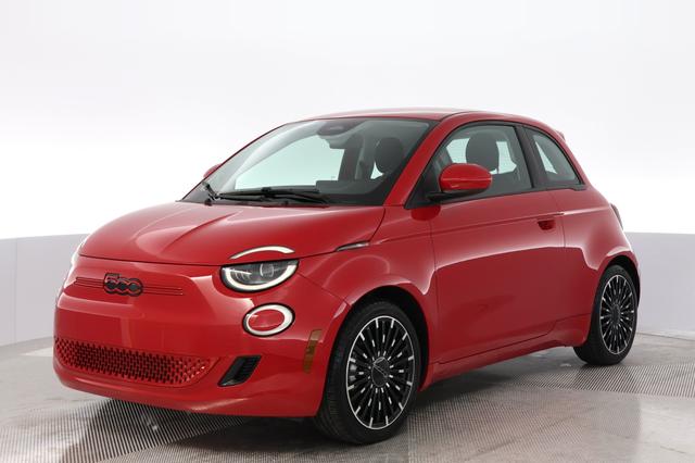 2024 Fiat 500e — VIN ZFAFFAA41RX203619