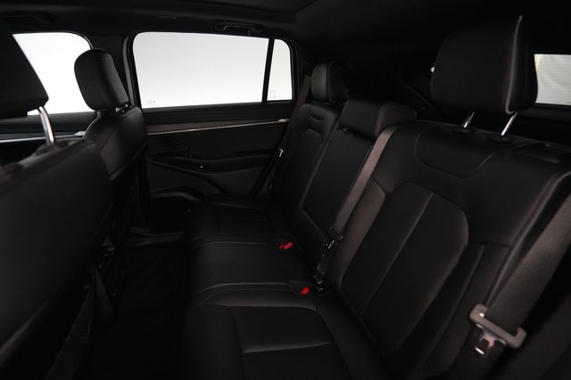2025 Jeep Wagoneer S — photo 19 of 26