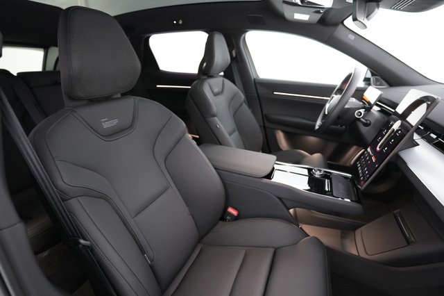 2025 Polestar 3 — photo 18 of 21