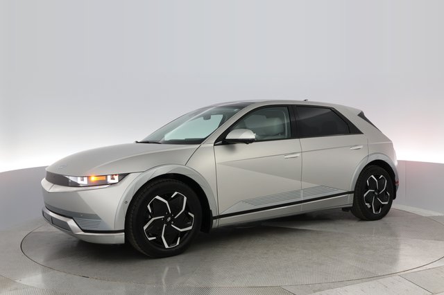 2023 Hyundai IONIQ 5 — photo 11 of 30