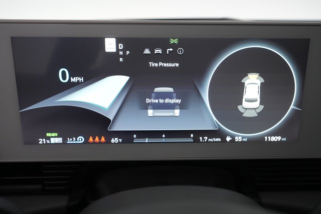 2023 Hyundai IONIQ 5 — photo 4 of 30