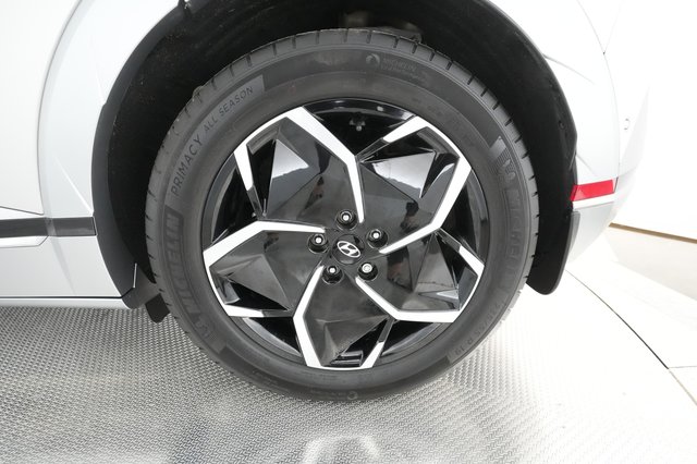 2023 Hyundai IONIQ 5 — photo 13 of 30