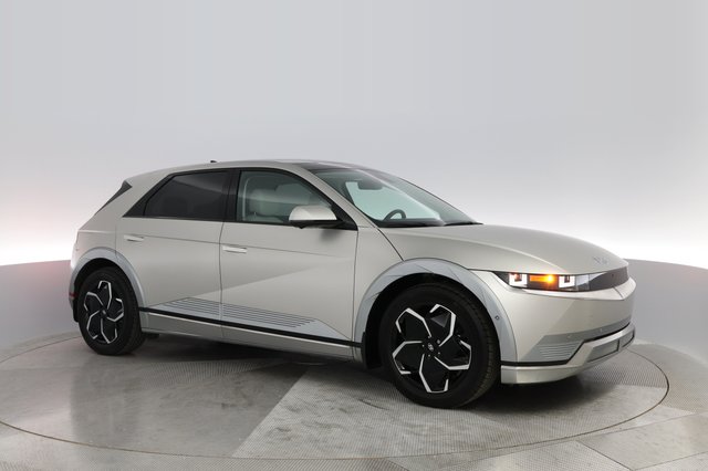 2023 Hyundai IONIQ 5 — photo 7 of 30