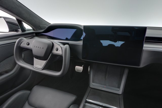 2026 Tesla Model S — photo 18 of 25