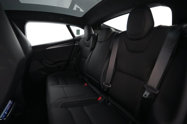 2026 Tesla Model S — photo 17 of 25