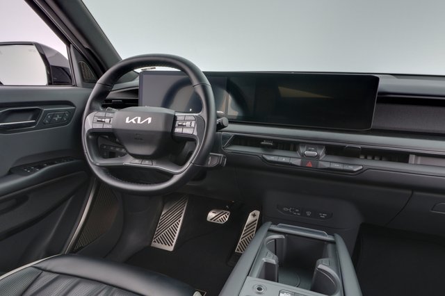 2024 Kia EV9 — photo 20 of 24