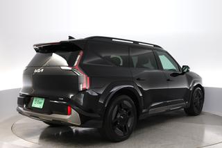 2024 Kia EV9 — photo 2 of 24