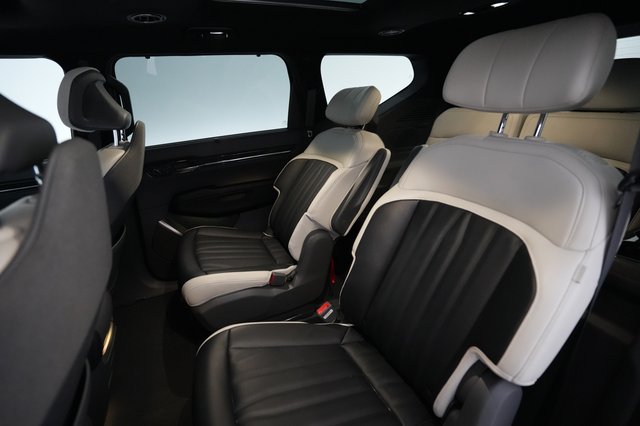 2024 Kia EV9 — photo 17 of 24