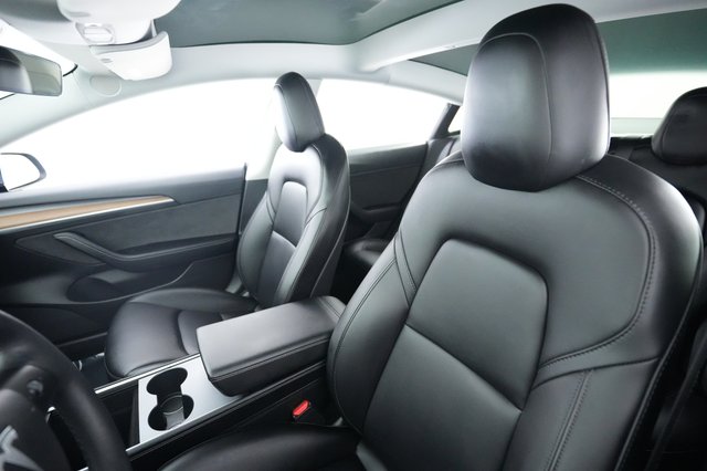 2022 Tesla Model 3 — photo 3 of 26