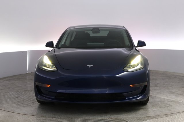 2022 Tesla Model 3 — photo 9 of 26