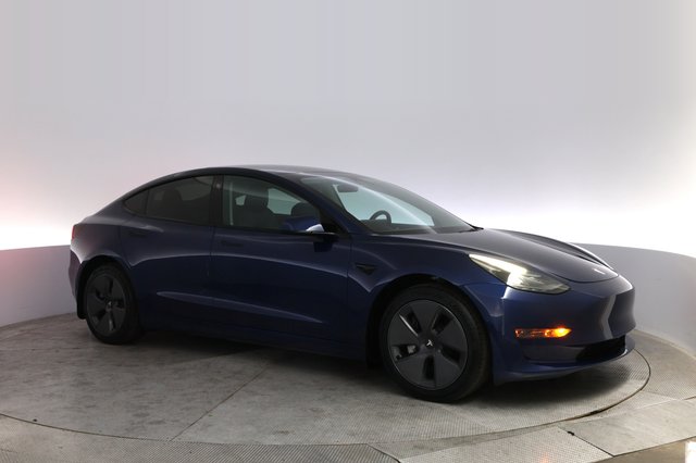 2022 Tesla Model 3 — photo 11 of 26
