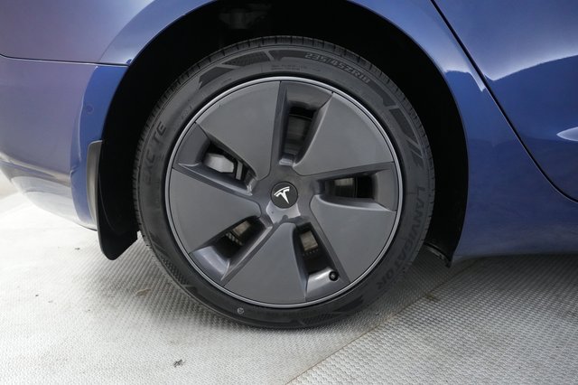 2022 Tesla Model 3 — photo 17 of 26