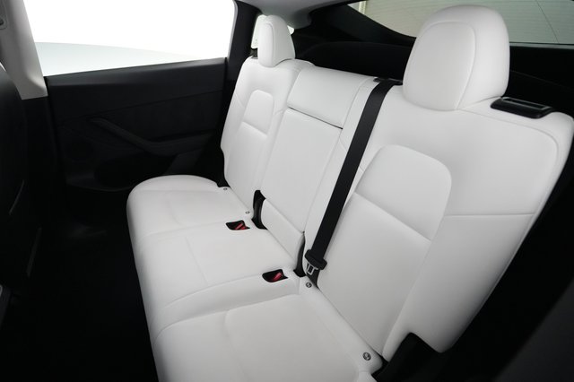 2023 Tesla Model Y — photo 19 of 22