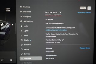 2023 Tesla Model Y — photo 5 of 22