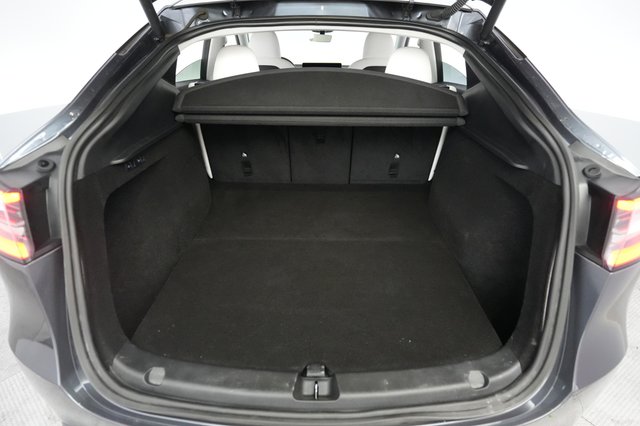 2023 Tesla Model Y — photo 6 of 22
