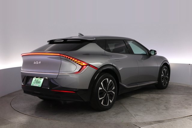 2024 Kia EV6 — photo 2 of 26
