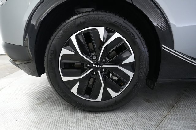 2024 Kia EV6 — photo 17 of 26