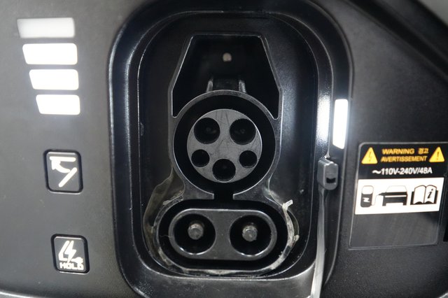 2024 Kia EV6 — photo 8 of 26