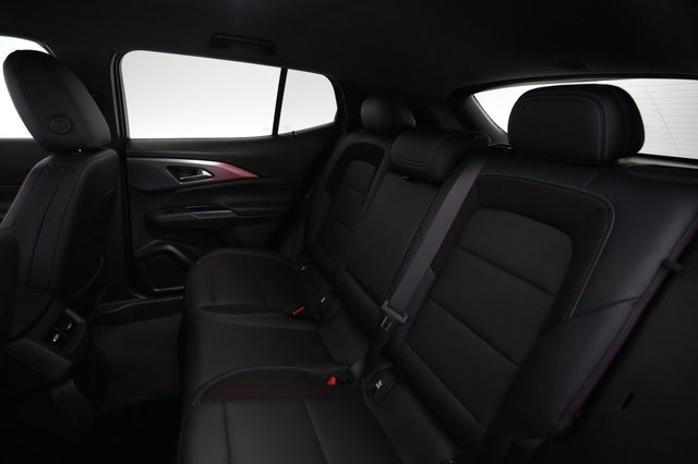 2024 Chevrolet Equinox EV — photo 17 of 21