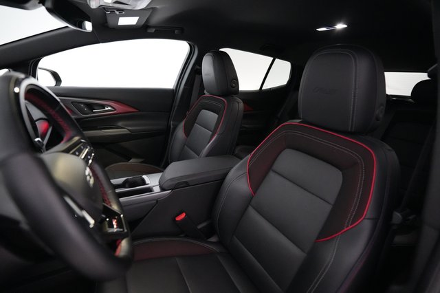 2024 Chevrolet Equinox EV — photo 3 of 21
