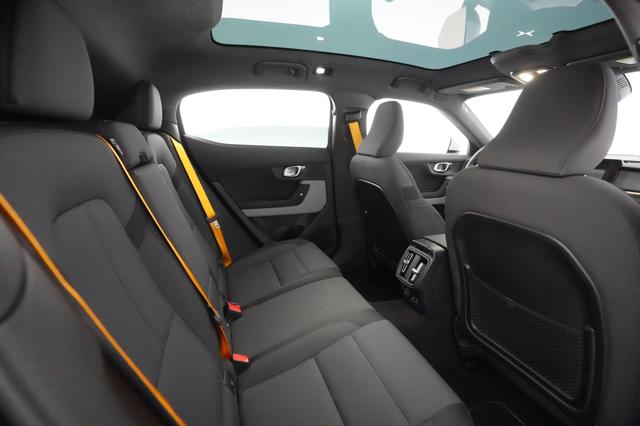 2021 Polestar 2 — photo 4 of 34