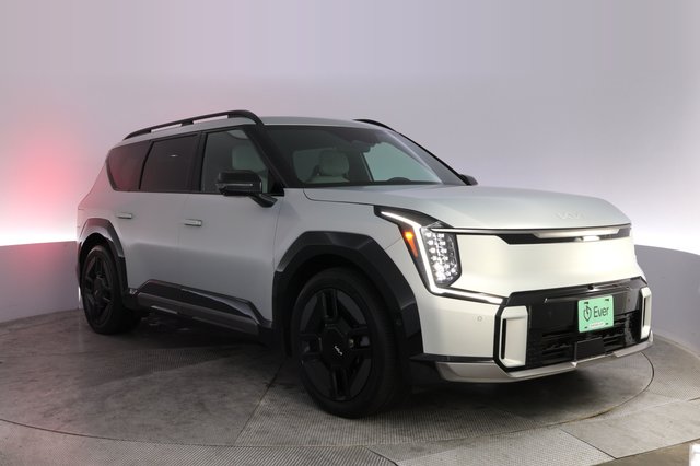 2024 Kia EV9 — photo 10 of 26
