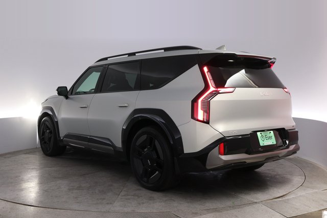 2024 Kia EV9 — photo 13 of 26