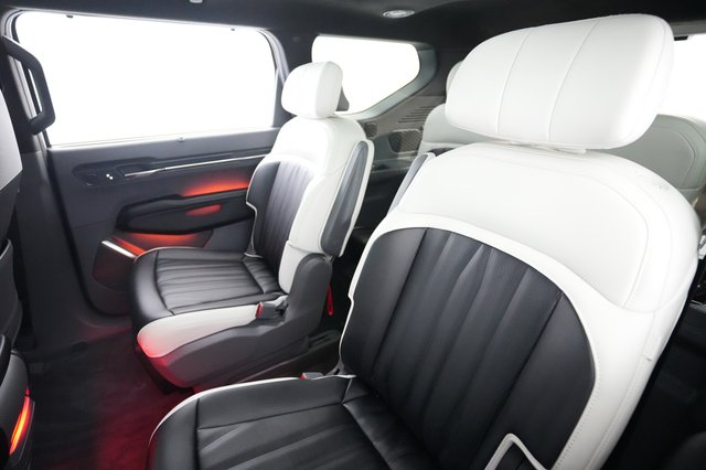 2024 Kia EV9 — photo 19 of 26