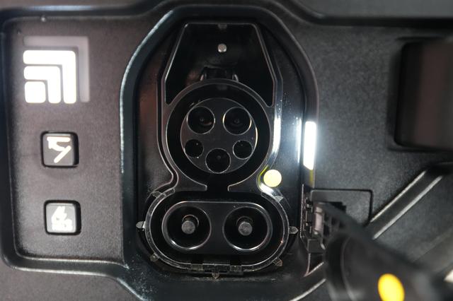2024 Kia EV9 — photo 8 of 26