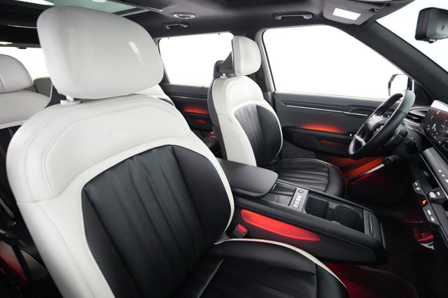 2024 Kia EV9 — photo 18 of 26