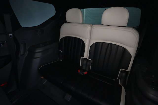 2024 Kia EV9 — photo 18 of 21