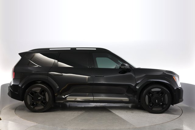 2024 Kia EV9 — photo 10 of 21