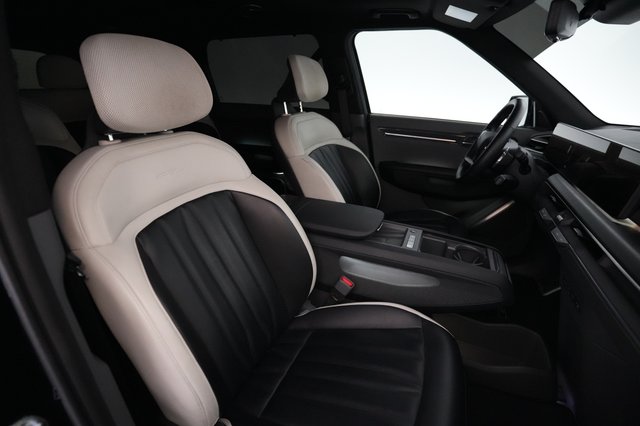 2024 Kia EV9 — photo 16 of 21