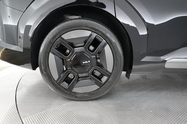 2024 Kia EV9 — photo 7 of 21
