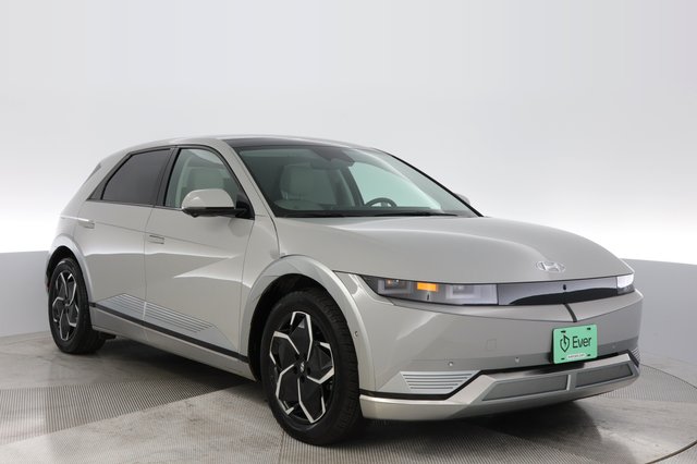 2024 Hyundai IONIQ 5 — photo 10 of 24