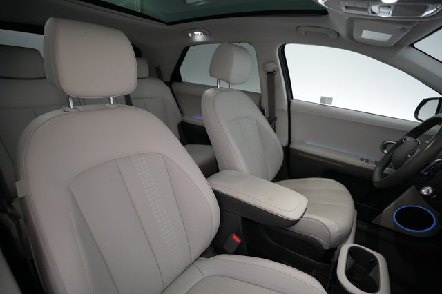 2024 Hyundai IONIQ 5 — photo 18 of 24