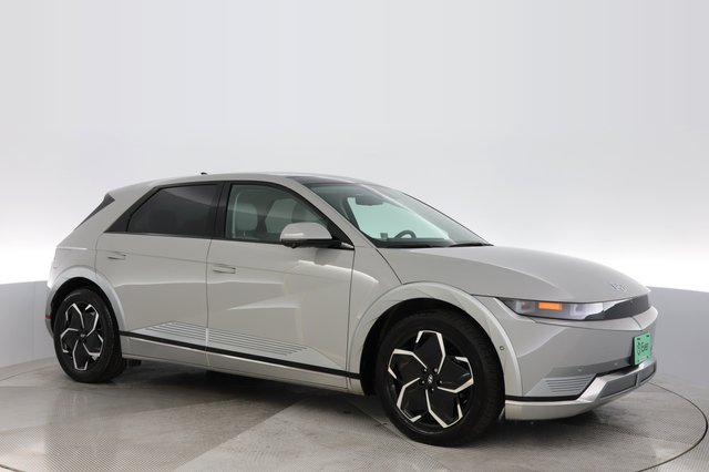 2024 Hyundai IONIQ 5 — photo 11 of 24