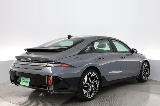 2024 Hyundai IONIQ 6 — photo 2 of 23