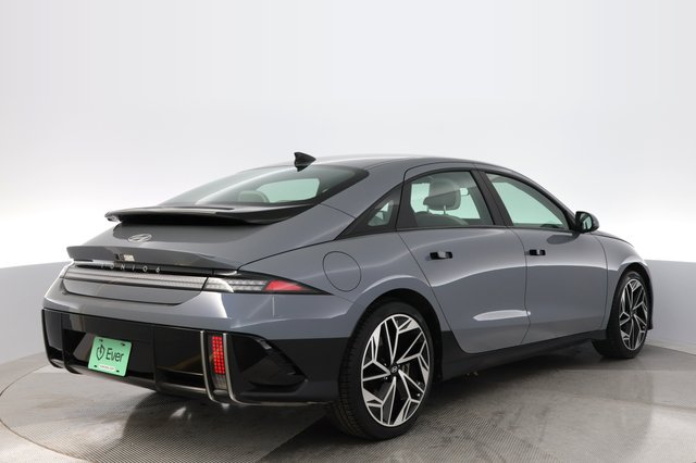 2024 Hyundai IONIQ 6 — photo 2 of 23