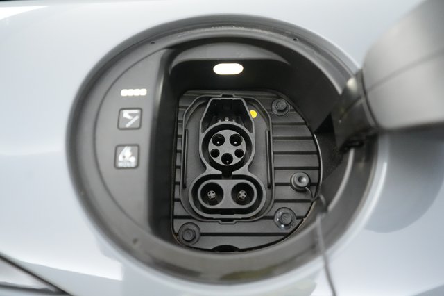 2024 Hyundai IONIQ 6 — photo 8 of 23
