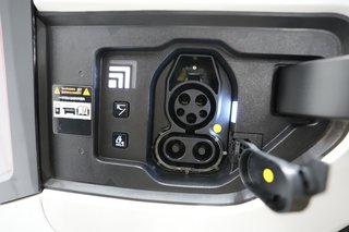 2024 Kia EV9 — photo 8 of 23
